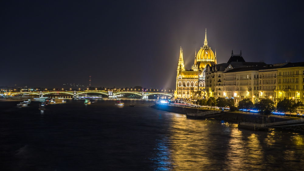 Unglert Budapest Parlament